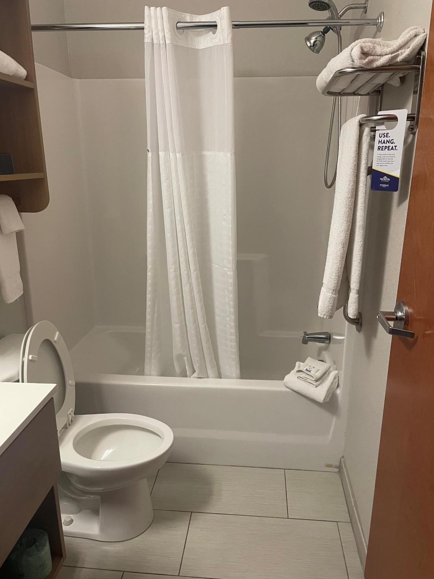 Microtel Inn & Suites By Wyndham Liberty Ne Kansas City Area Экстерьер фото